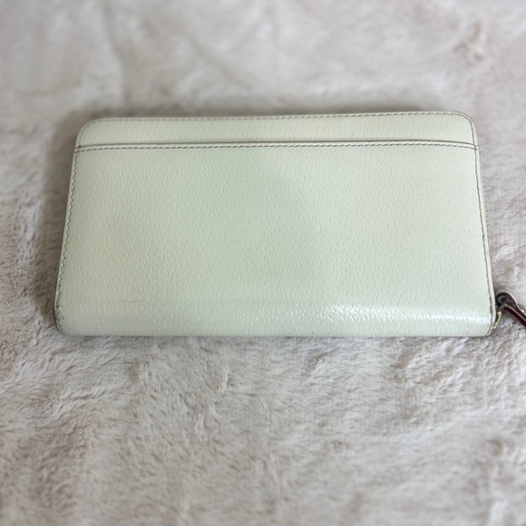 Kate Spade Clocktower Beige Leather Zip Around Wallet - Picture 2 of 8